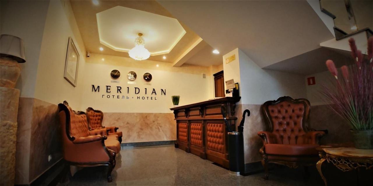 Hotel Meridian Brody Buitenkant foto